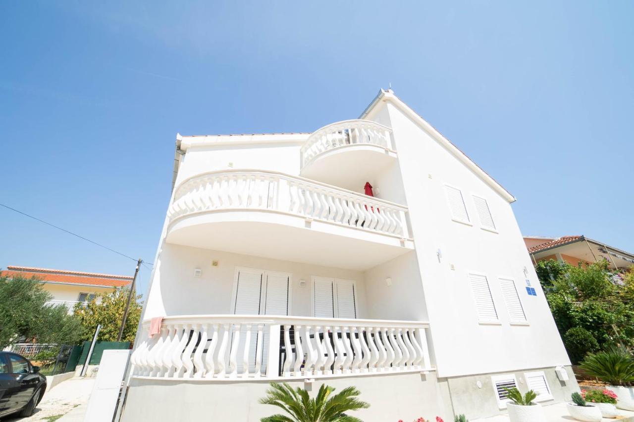 Villa Maros Marina Exterior photo