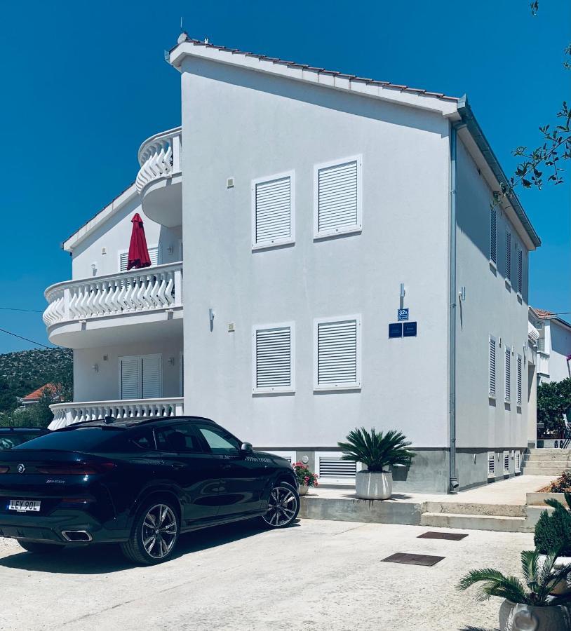 Villa Maros Marina Exterior photo
